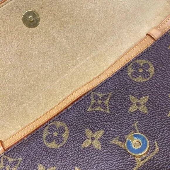 100% Authentic LOUIS VUITTON Pochette Twin GM Monogram Shoulder Bag 563-11724 - Picture 10 of 14